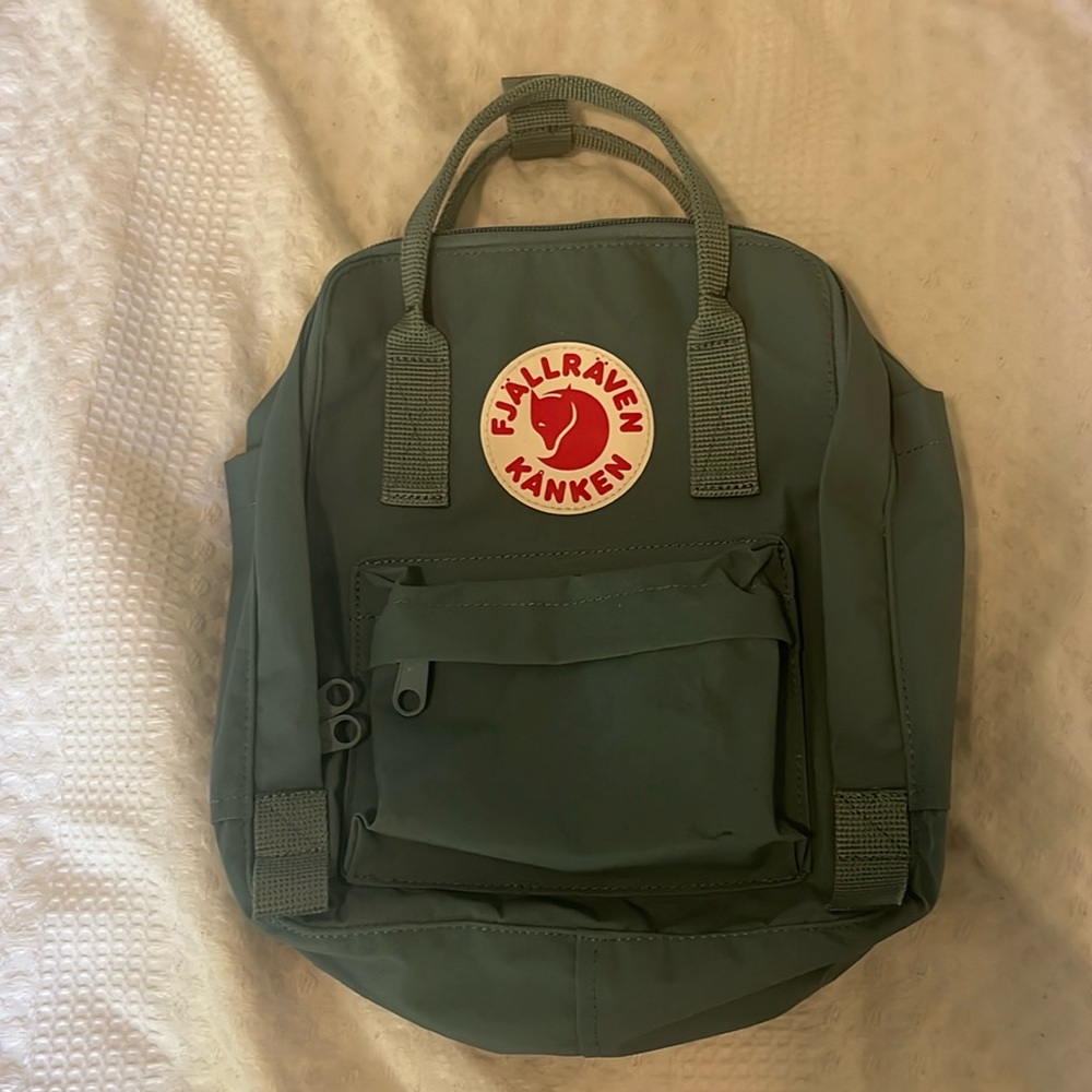 FjallRaven Kanken Mini Backpack in Green